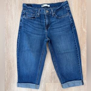 Levi’s Denim Women’s Capri Cropped Jeans Size 6